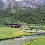 稻城亚丁8天7晚，雪域高原聆听夏日情话，一笔一划书写多彩人生