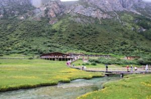 暑期招募·稻城亚丁丨雪域高原聆听夏日情话，一笔一...